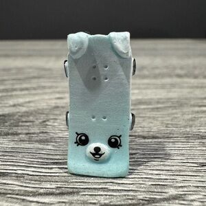 Shopkins | Sport: Katie Skateboard (5-002) - Mini Collectable Figure